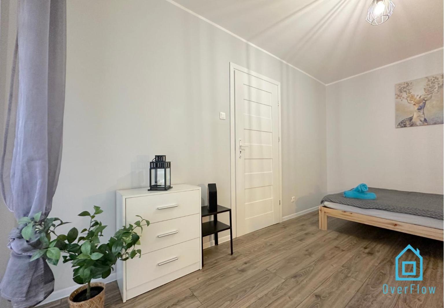 Проживання в сім'ї Spacious - Peaceful Retreat, 2 Minutes To Old Town